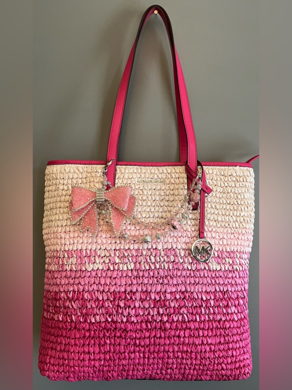 NWT Michael Kors Large Pink Ombré Straw Tote Pink Gradient Design in Dragonfruit